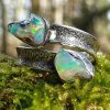 deux opales d'Ethiopie montée en bague, support argent massif