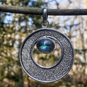 pendentif labradorite bleue, collier pour femme et pierre naturelle