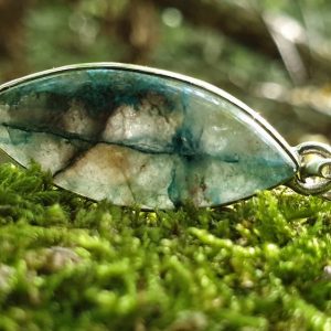Pendentif quantum quattro, une pierre rare.