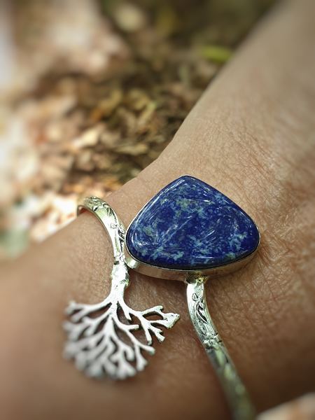 Bracelet lapis-lazuli, pierre naturelle bleue parsemée de pyrite, arbre de vie