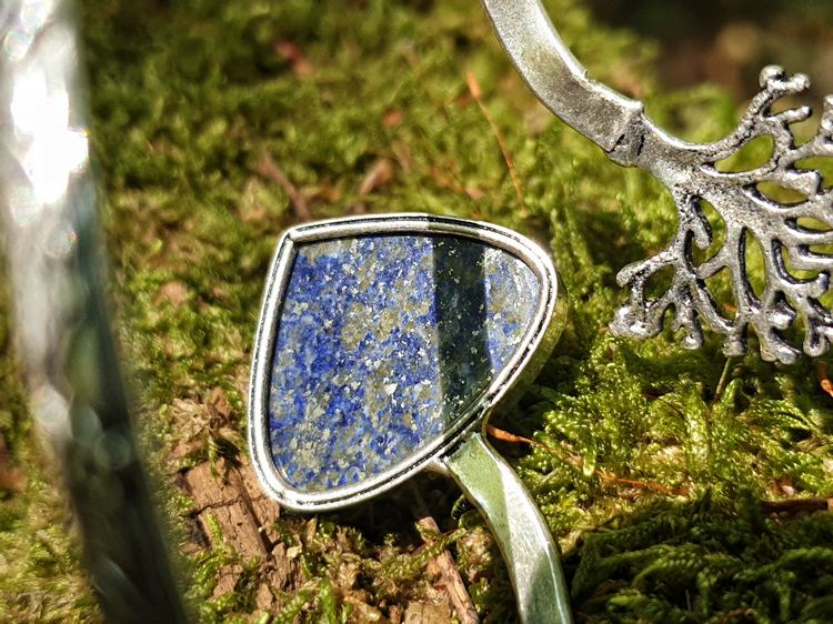 Bracelet lapis-lazuli, pierre naturelle bleue parsemée de pyrite, arbre de vie