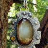 Agate du montana véritable, montée sur pendentif tribal original