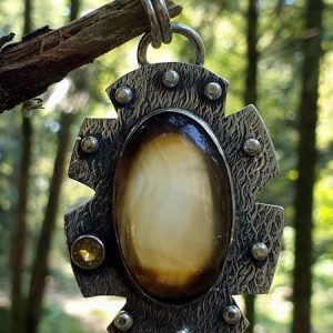 Agate du montana véritable, montée sur pendentif tribal original