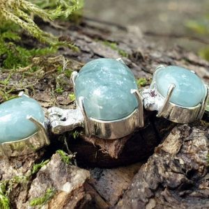 Pendentif aigue marine ou aquamarine, plaqué argent. Pierre naturelle.