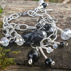 bracelet en obsidienne brute, pierre naturelle, avec perles de verre sur chaine acier inoxydable