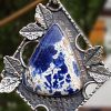Pendentif en sodalite, argent vieilli, vintage