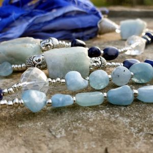 long sautoir en sodalite et aigue-marine, cristal de roche, pierres naturelles