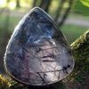 quartz tourmaliné ou rutile monté en bague vintage